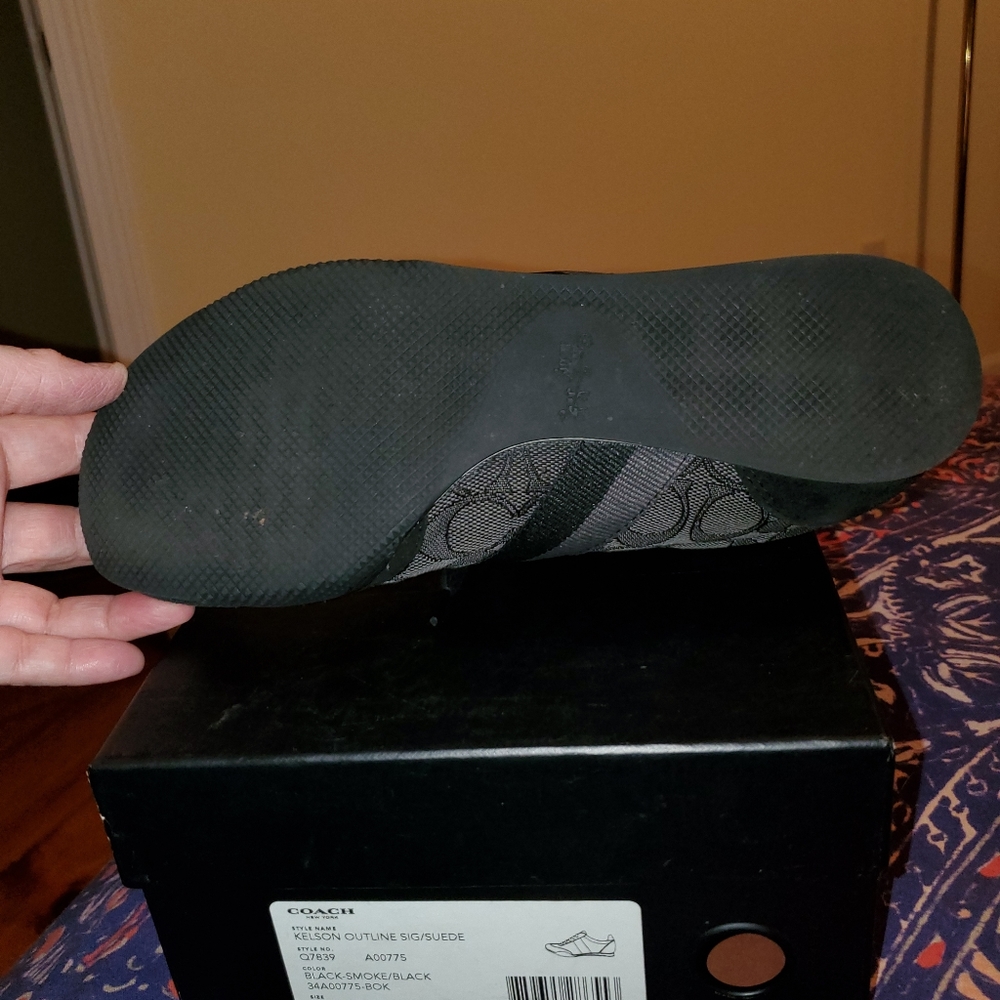Coach sneakers size 8.5 - Picture 3 of 3